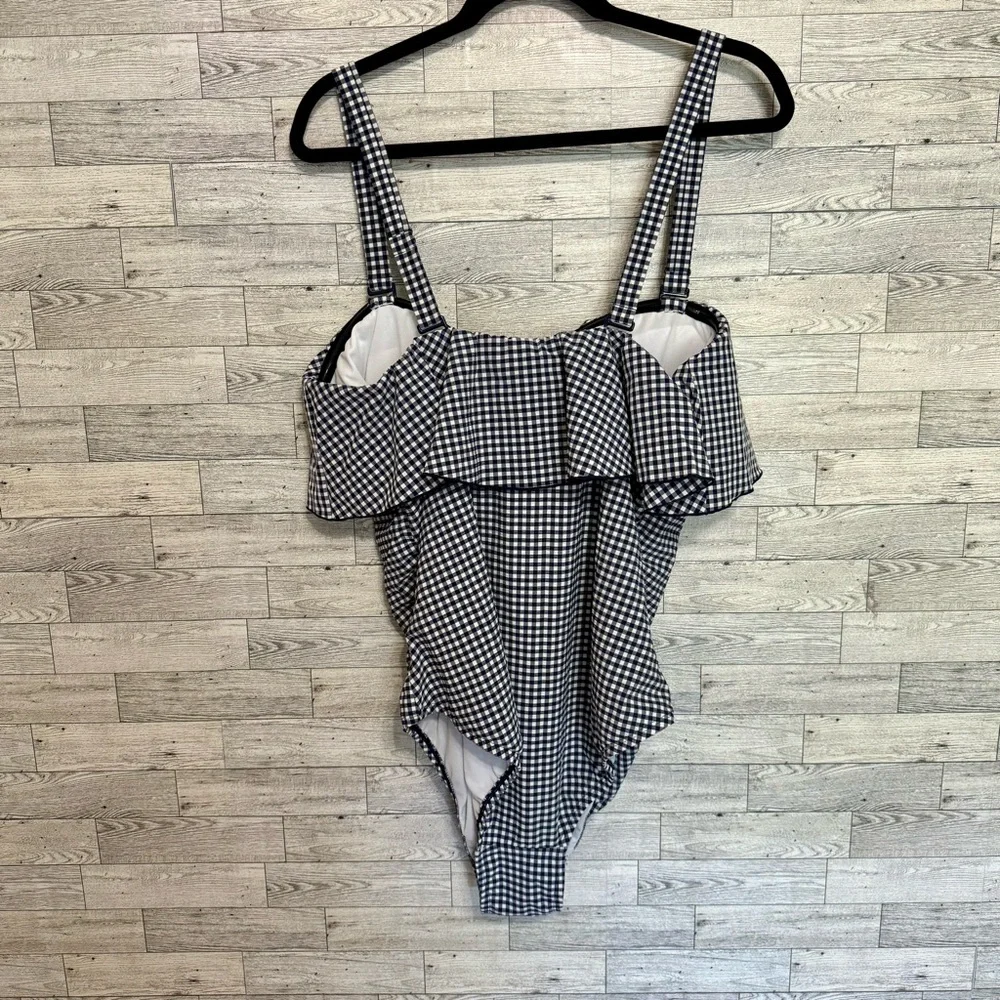Kona‎ Sol Ruffle Seersucker Swimsuit Woman Plus 20W Removable Strap Blue Gingham